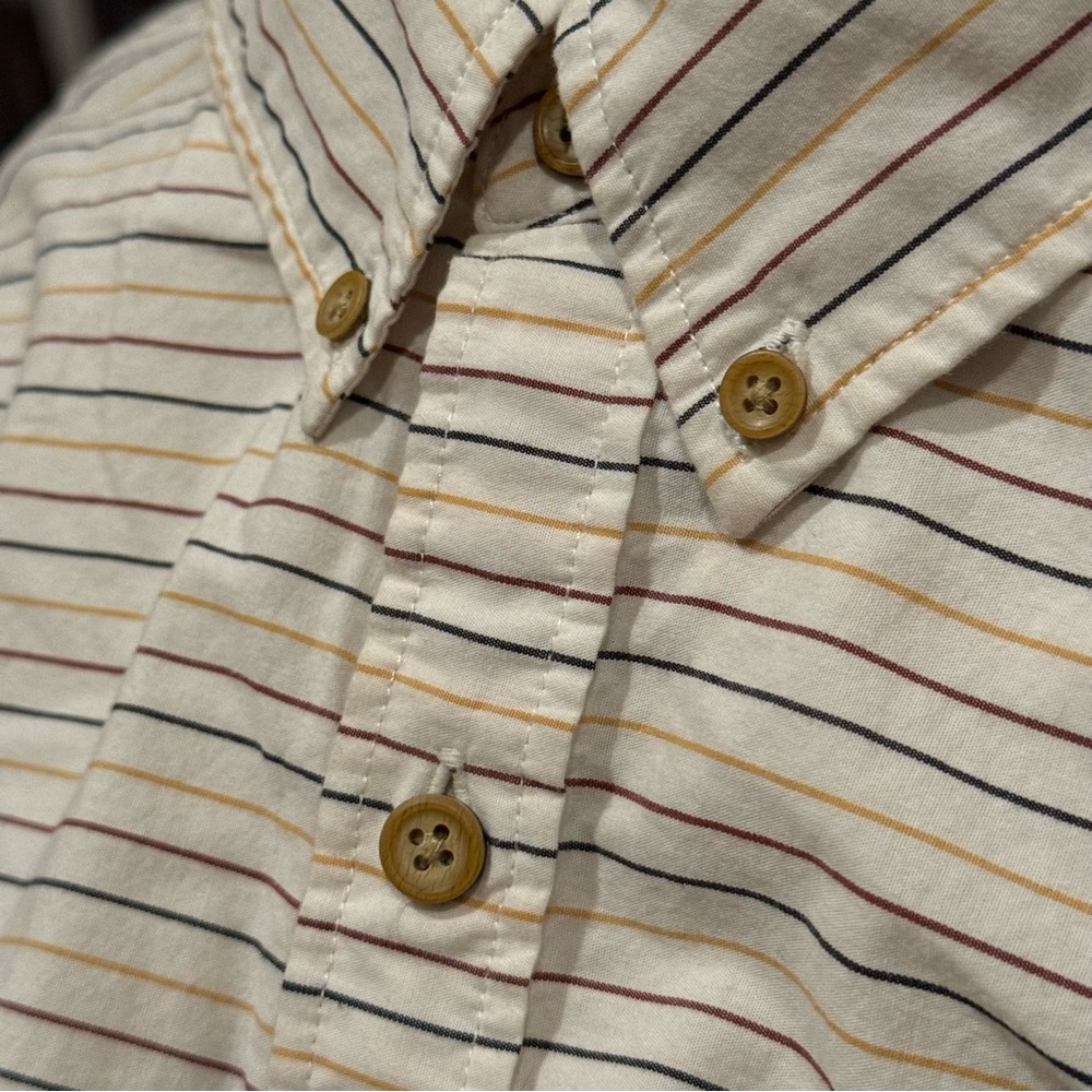 Very Nice Condition American Eagle Henley Style Dress Shirt